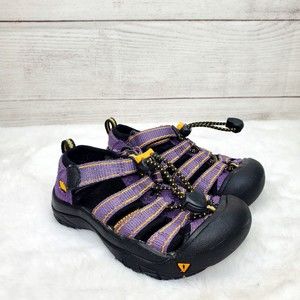 Keen Newport H2 Kids Size 9 Waterproof Hiking Water Sport Sandals Purple